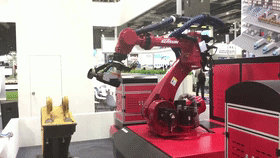 jinnianhui金年会中厚板焊缝算帐机械人为程师系统.gif